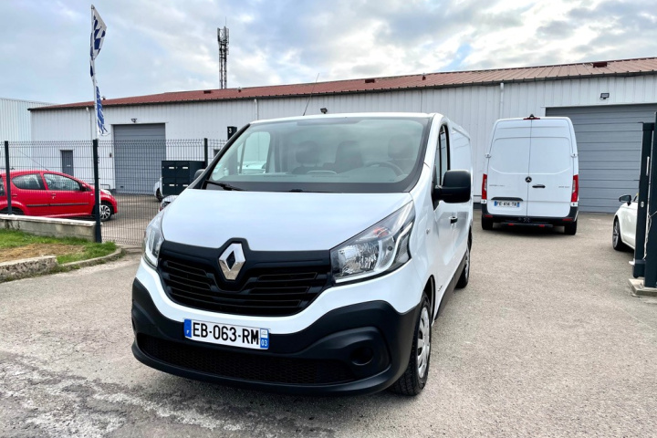 RENAULT TRAFIC FOURGON