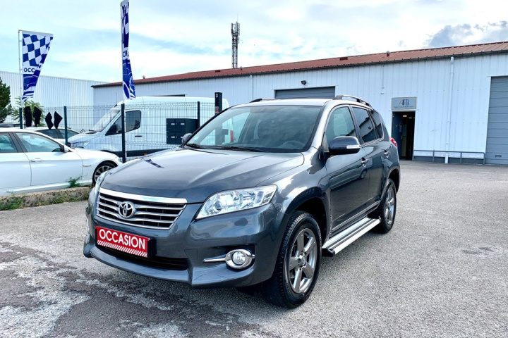 TOYOTA RAV4 RC