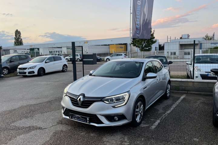 RENAULT MEGANE IV BERLINE BUSINESS