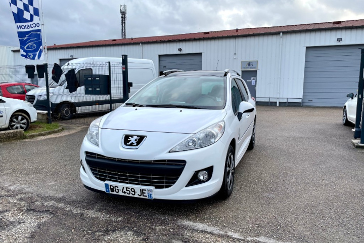 PEUGEOT 207
