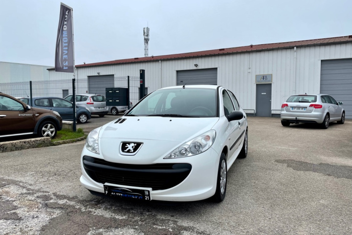 PEUGEOT 206+