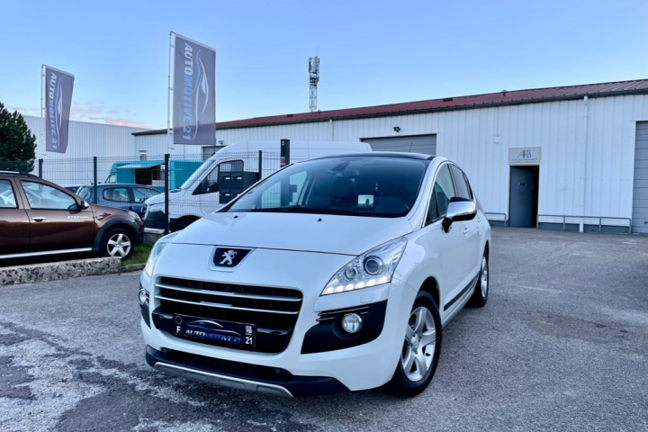 PEUGEOT 3008 HYBRID4