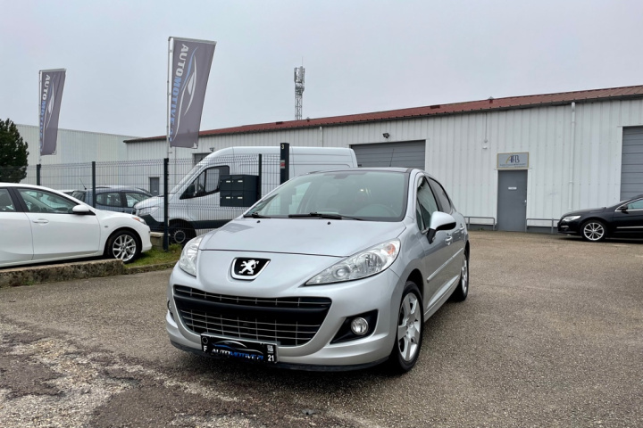 PEUGEOT 207