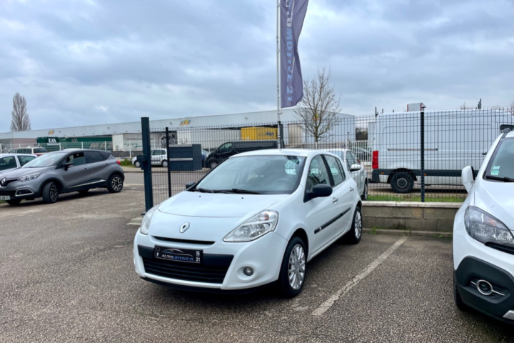 RENAULT CLIO III