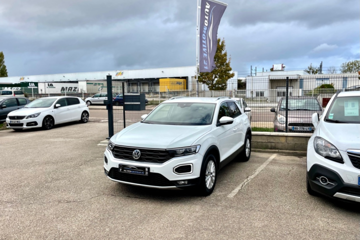 VOLKSWAGEN T-ROC