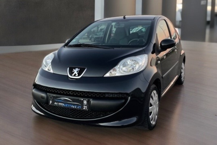 PEUGEOT 107
